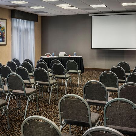 Holiday Inn Express & Suites Laurel Lakes By Ihg מראה חיצוני תמונה